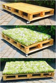 40 Creative Wood Pallet Ideas To Try Right Now Pallet Daybed Pallet Ideas For Outside Wood Patio Furniture