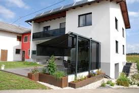 Glas Windschutz Verschiebbar Losungen Fur Einfamilienhauser Windschutz Windschutz Terrasse Sommergarten