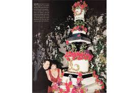 Get premium, high resolution news photos at getty images Liza Minnelli And David Gest Red Accent Cake 40 000 Wedding Cake Celebrity Celebrity Weddings Wedding Cakes
