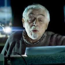 Xander berkeley, all'anagrafe alexander harper berkeley (new york, 16 dicembre 1955) è un attore e doppiatore statunitense. Giorgio Lopez