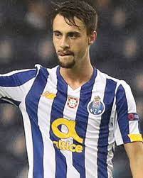 He started his professional football career at the portuguese club, fc porto. Fabio Vieira