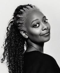 Elise Sinclair's Instagram, Twitter & Facebook