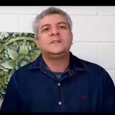 Ana Moss (@AnaMoss2)