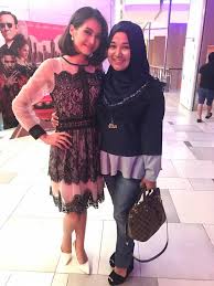 A romantic film directed by ahmad idham, starring ahmad idham, atikah suhaimie, eizlan yusof and faye kusairi in the lead roles. Sally S Thoughts Pencuri Hati Mr Cinderella Review By Sally