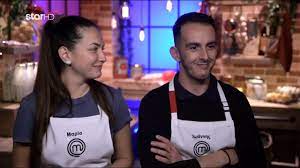 Παρατηρούσε τους συμπαίκτες της κλαίγοντας. Masterchef 5 Oikeio8elhs Apoxwrhsh H Triada Fwtia Espase Poios Epistrefei Alphafreepress Gr