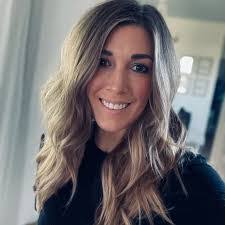 Christine Bennington's Instagram, Twitter & Facebook