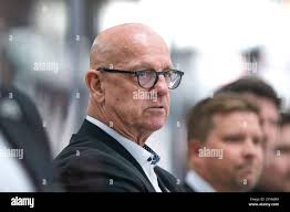 Tom bull hi-res stock photography and images