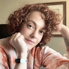 Allison Pennington's Instagram, Twitter & Facebook