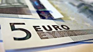 Oltre a dare la tua opinione su questo tema, puoi anche farlo su altri termini relativi a banca, itb, spa, banca itb. Vodafone Rimuove Ufficialmente Il Taglio Di Ricarica Da 5 Euro Nei Punti Vendita Banca 5 Mondomobileweb It Telefonia Offerte E Notizie