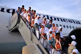 Susulan itu, mereka bukan sahaja kerugian antara rm30,000 hingga rm50,000 setiap seorang malah impian menunaikan rukun islam kelima juga hancur berkecai! Jemaah Haji Terkandas 2019 Dugaan Menimpa Neelofa Rico Rinaldi Antara Bakal Jemaah Haji Yang Terkandas Di Airport Hijabista Kelompok Terbang Atau Kloter Pertama Tiba Di Kota Suci Sebanyak 450 Calon
