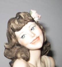 Ragazza Gonna Al Vento Whirling Wind 1280F Porcelain Art