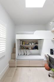 Time to get inspired, and a little envious. Jungenschlafzimmerinterieur Eingebautes Etagenbett Modernes Bettmodernes Jungenschlafzimmerin Modern Kids Bedroom Amazing Bedroom Designs Bedroom Interior