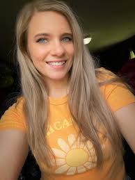 I have a last minute cancellation tomorrow at 12:00 for carpet cleaning.