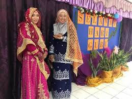 Stmhebat p/s credit to cikgu asri sambutan hari guru smk tengku mahkota , muar , johor 2018 was so lit!!! Sambutan Hari Guru 2018 Tema Bollywood Smk Taman Semarak Facebook