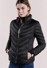Explore our luxury zip around wallets for men at michael kors. Michael Michael Kors Short Packable Puffer Down Jacket Black Zalando De