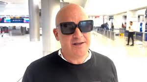 Ktivo Disidente' Arrives in Miami and Reporter Lazaro Yuri Valle Receives a  Pass To Get Out of Prison in Cuba