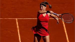 So, if you want to find out more about this tennis player, then check out this article. Muchova Vence Sakkari E Completa As Quartas Em Madri Tenis Com Br