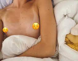 About to post a lot of uncensored sexy small boob posts on my OF ☺️💖 30%  off for the next 10 subs!! Message me “reddit” and ill rate your dick for  free