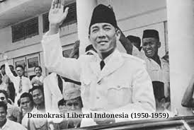 Pada masa ini terjadi banyak pergantian kabinet diakibatkan situasi politik yang tidak stabil. Demokrasi Liberal Pengertian Ciri Tujuan Latar Belakang