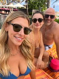 Loving life is your birthright. ✨🌺🌴