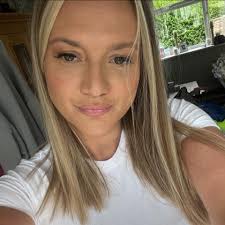 Man with a van needed before Friday to pick a sofa up from ls9 and drop to  ls14 and also take old sofa away from ls14 can people inbox me prices.  Please