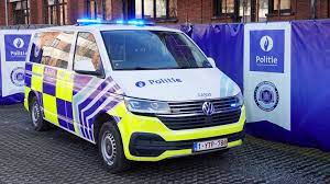 De oorlog heeft een grote impact op de gemeentepolitie, die in 1940 nog een gemengd beeld vertoonde. Politie Kraakt Criminele Communicatiedienst Hele Onderwereld Op Een Presenteerblaadje De Volkskrant