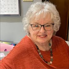 Watching my favorite out of all the Mrs Miracle movies! Love this one!