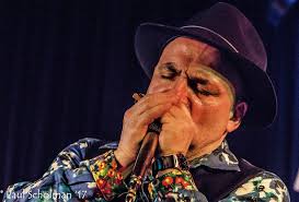 Matthew Skoller feat. Kai Strauss in De Gouden Leeuw te Dongen