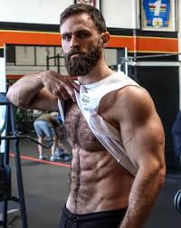 thumbs.pro : elnerdo19:Gorgeous Krispy Matt and his perfect sexy hairy  chest! 🐺💚🤍💙💚💙🤍💚💙🤍