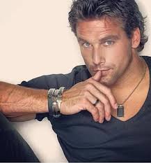 Beyond Repair (Broken Heart, #3) by Susie Tate