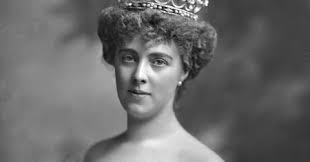 Royal Musings: Death of Princess Daisy of Pless