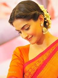 Exclusive high bun for saree. Awesome Hairstyle For Saree With Short Hair With Images Indian Bridal Hairstyles Indian Hairstyles Indian Wedding Hairstyles