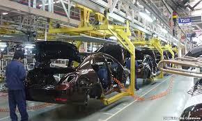 Jenama automotif dari china, geely mengakui bahawa jurutera proton telah melakukan lebih dari sekadar menukar logo untuk mentransformasikan dari boyue kepada proton x70. Malaysiakini Menyahut Cabaran Projek Kereta Nasional Ketiga