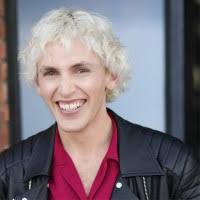 Honored to be 2018 recipient of Outstanding Service Award, given by the  Communication Department at the University of Minnesota Duluth .Thankful  for all my family, friends, fellow students, and…