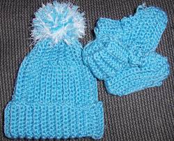 preemie booties and hat