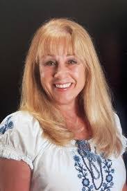 Susan Verville's Instagram, Twitter & Facebook