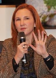 Ashley Kirwan's Instagram, Twitter & Facebook