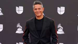 Alejandro sanz ha sido uno de los famosos que se ha pronunciado a través de las redes sociales acerca de la noticia del asesinato del joven . Lluvia De Criticas A Alejandro Sanz Por Comentario Sobre La Muerte De Un Joven