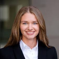 Nicole Amend's Instagram, Twitter & Facebook