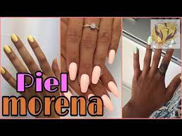 En mujer de 10 te damos los tintes perfectos si aún no sabes qué tinte va mejor con tu tono de piel, a continuación te dejamos una lista de tonos chocolate lilac el nuevo tono perfecto para morenas. Disenos De Unas Para Piel Morena Nail Color For Brunettes Youtube