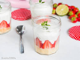 Fraisier En Bocal Pour Un Pique Nique Chic La Cuisine D Adeline Recette Pique Nique Recette Idee Dessert