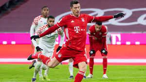 On wednesday bayern munich was eliminated by holstein kiel in the second round of the dfb pokal. Fussball Kiel Dfb Pokal Fc Bayern Startet Ohne Lewandowski Gegen Kiel Sport Sz De