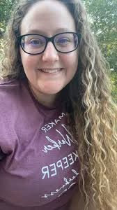 Your curly hair doesn't have to be boring! Today we gave these curls a  major glow-up with a full highlight + base bump — and the results are  absolutely stunning! Adding dimension