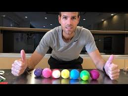 Esos estudiantes tienen que correr para conseguir uno de los balones de baloncesto. Pin En Actividades Del Cuerpo Humano