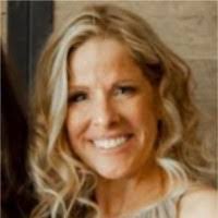 Shelby Raab's Instagram, Twitter & Facebook