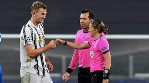 De la wikipedia, enciclopedia liberă. Stephanie Frappart A Fait Tomber Un Mur Pour La Gazzetta Dello Sport Ligue Des Champions Football