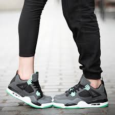 Matching Sneakers With Your Lover Fashion Inspiration And Discovery