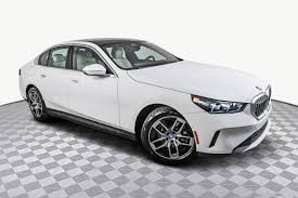 Image result for Alpine White 2025 i5