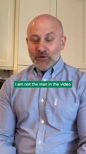 Andrew Keech's Instagram, Twitter & Facebook