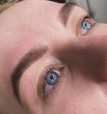 Fresh brows & lashes by our beauty...